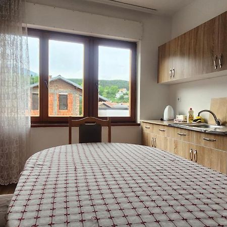 Lovely 1 Bedroom Within Walking Distance, Views Peje Eksteriør bilde