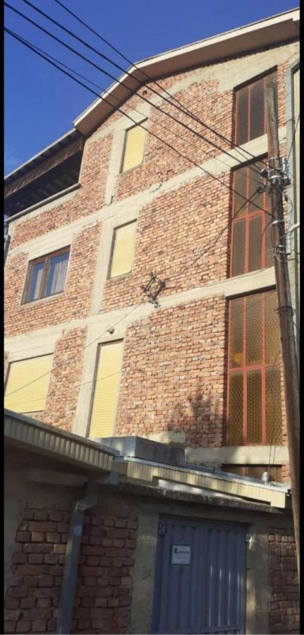 Lovely 1 Bedroom Within Walking Distance, Views Peje Eksteriør bilde