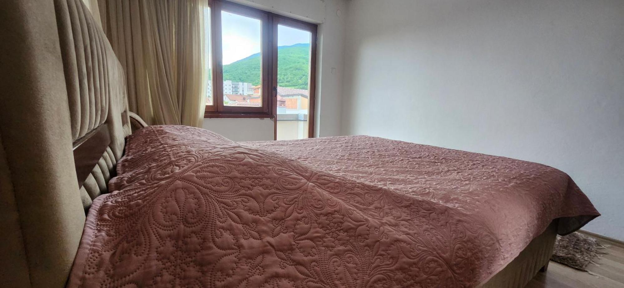 Lovely 1 Bedroom Within Walking Distance, Views Peje Eksteriør bilde
